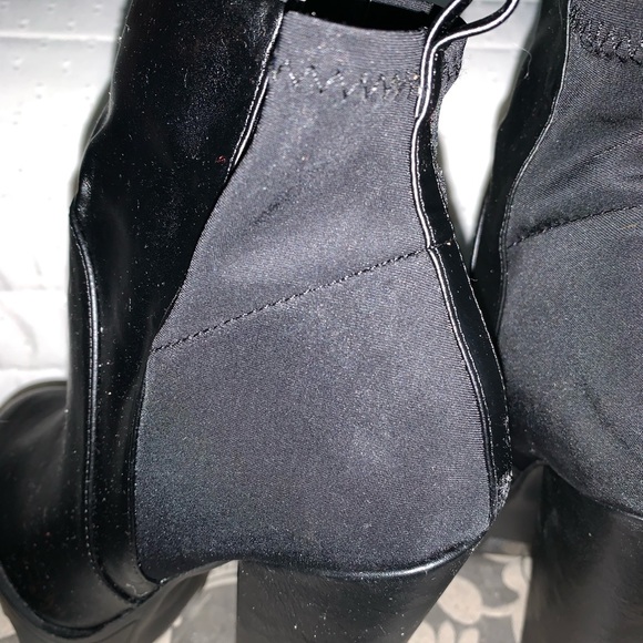 Black Platform Heels - Picture 5 of 6